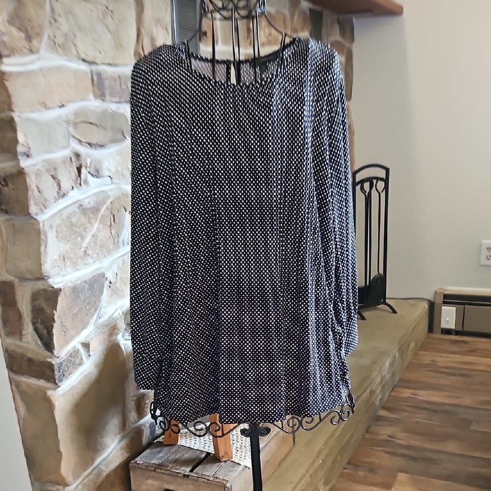 👚Adrianna Papell Black and White Relaxed Blouse